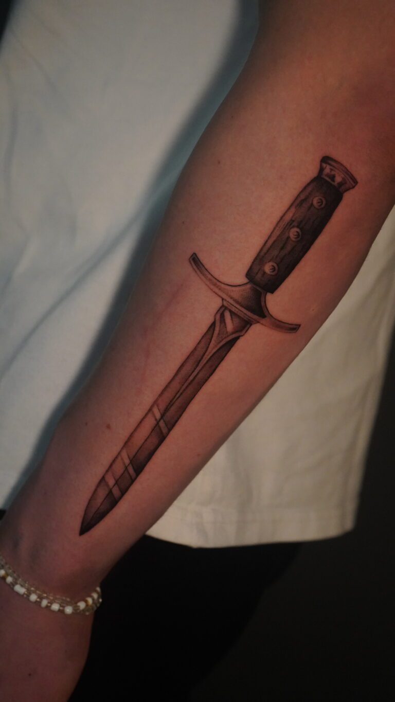 Tatouage réalisé par Quentin Gomez