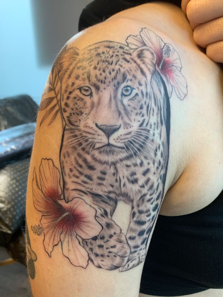 Tatouage réalisé par Laura Winiger